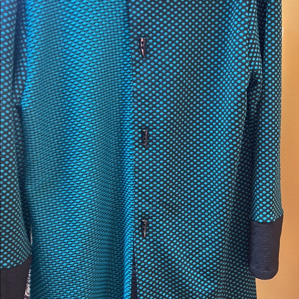 New Woman’s New Dorman Jacket. Size M. Colors are  turquoise and black. - Picture 4 of 4
